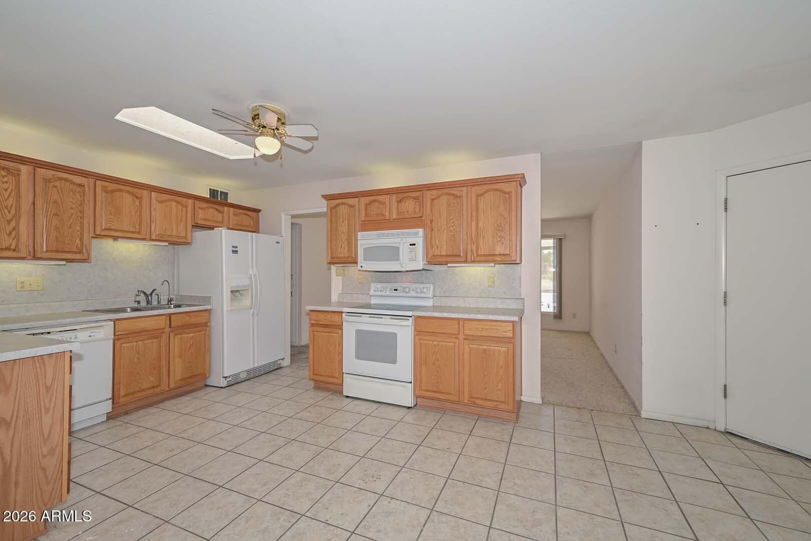 11646 N 105th Avenue, Sun City, AZ 85351 — photo 13 of 61