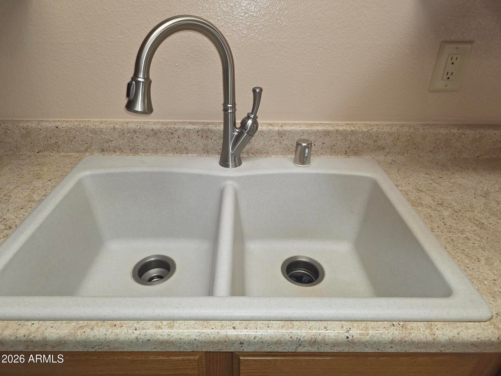 1762 Corte Encantada H, Sierra Vista, AZ 85635 — photo 17 of 34