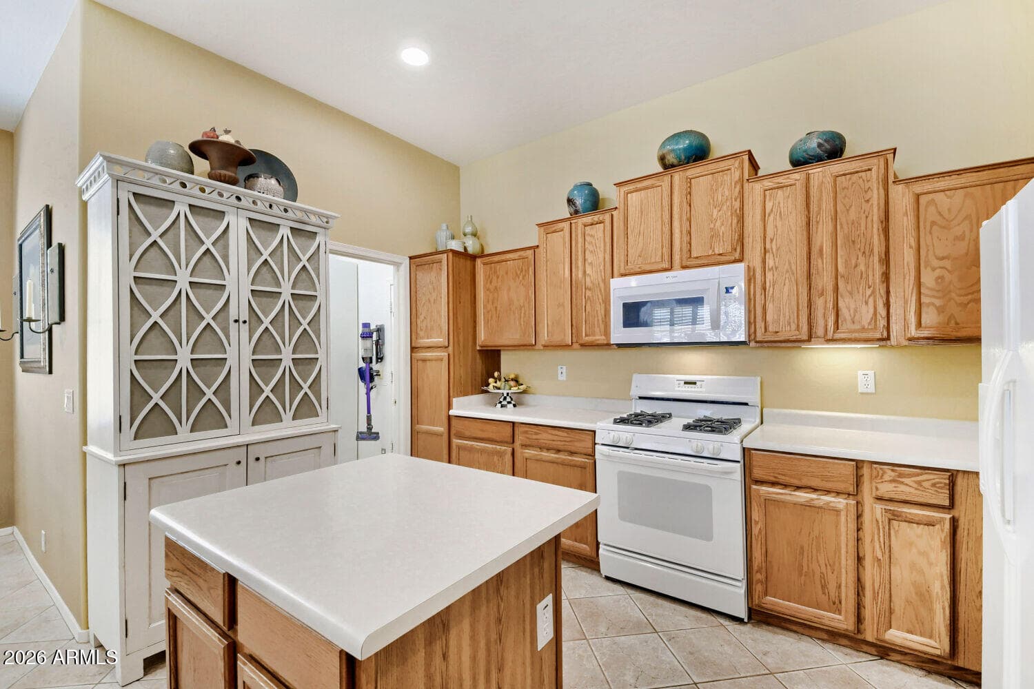 16611 S 16th Avenue, Phoenix, AZ 85045 — photo 9 of 34