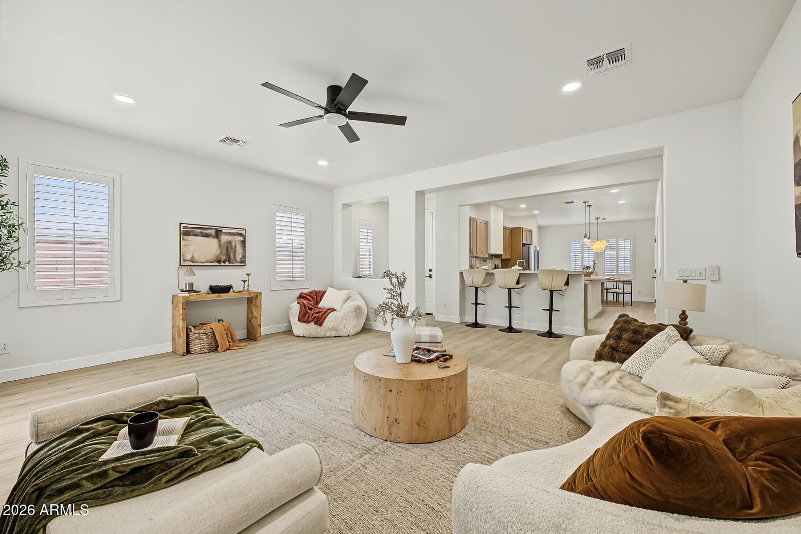 4410 E Campo Bello Drive, Phoenix, AZ 85032 — photo 11 of 34
