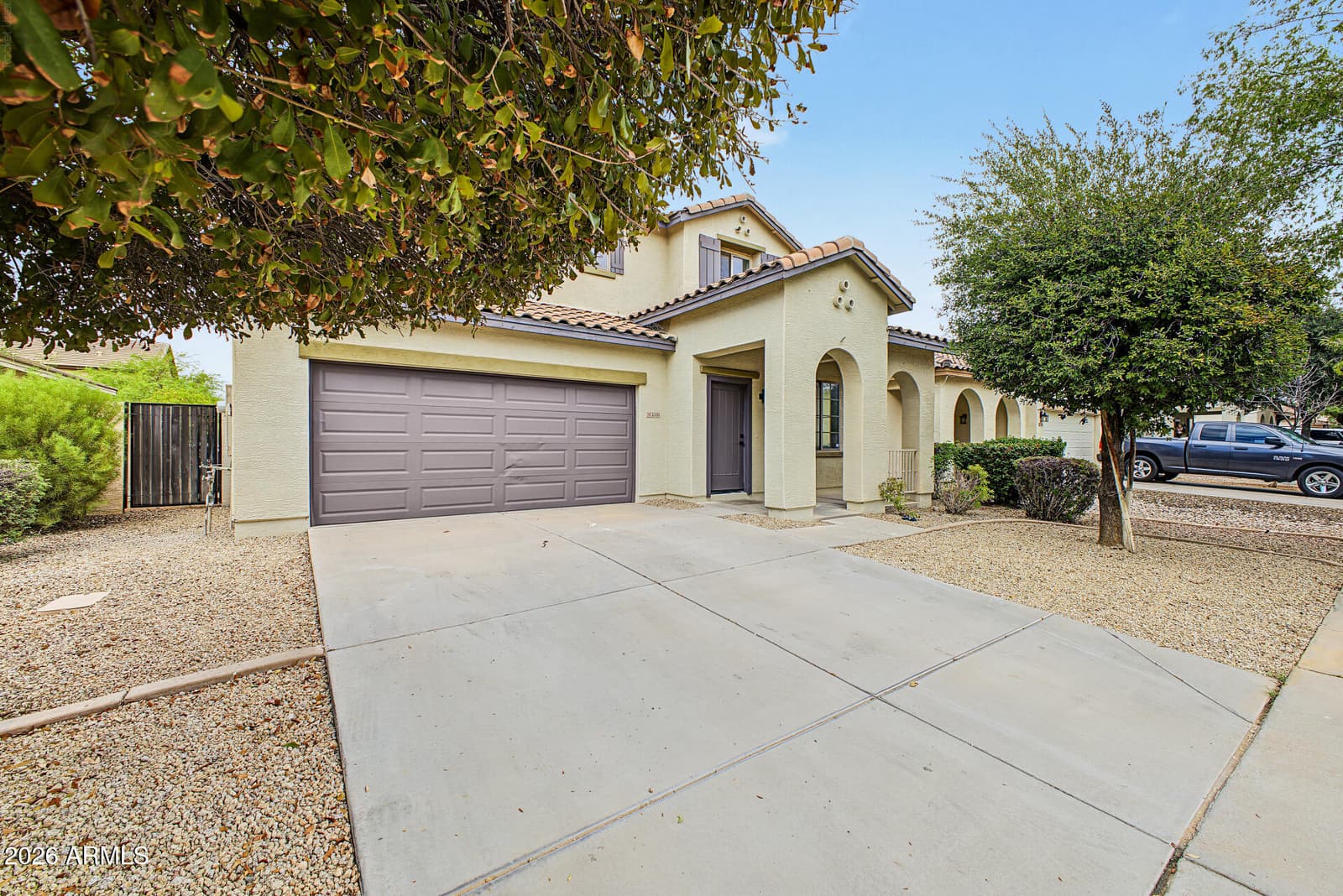 2520 W Alta Vista Road, Phoenix, AZ 85041 — photo 5 of 31