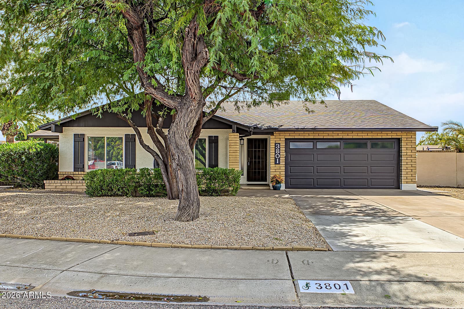 3801 W Muriel Drive, Glendale, AZ 85308 — photo 2 of 34