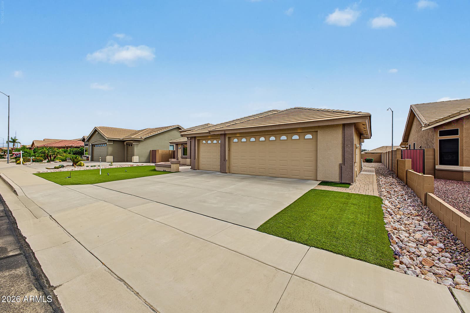 11439 E Nell Avenue, Mesa, AZ 85209 — photo 8 of 32