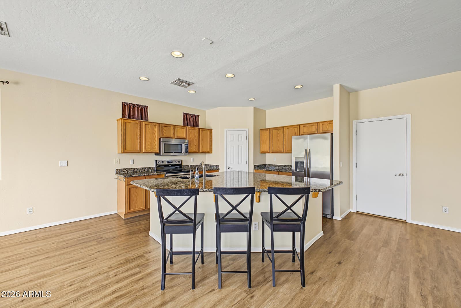 260 W Birchwood Place, Chandler, AZ 85248 — photo 11 of 32