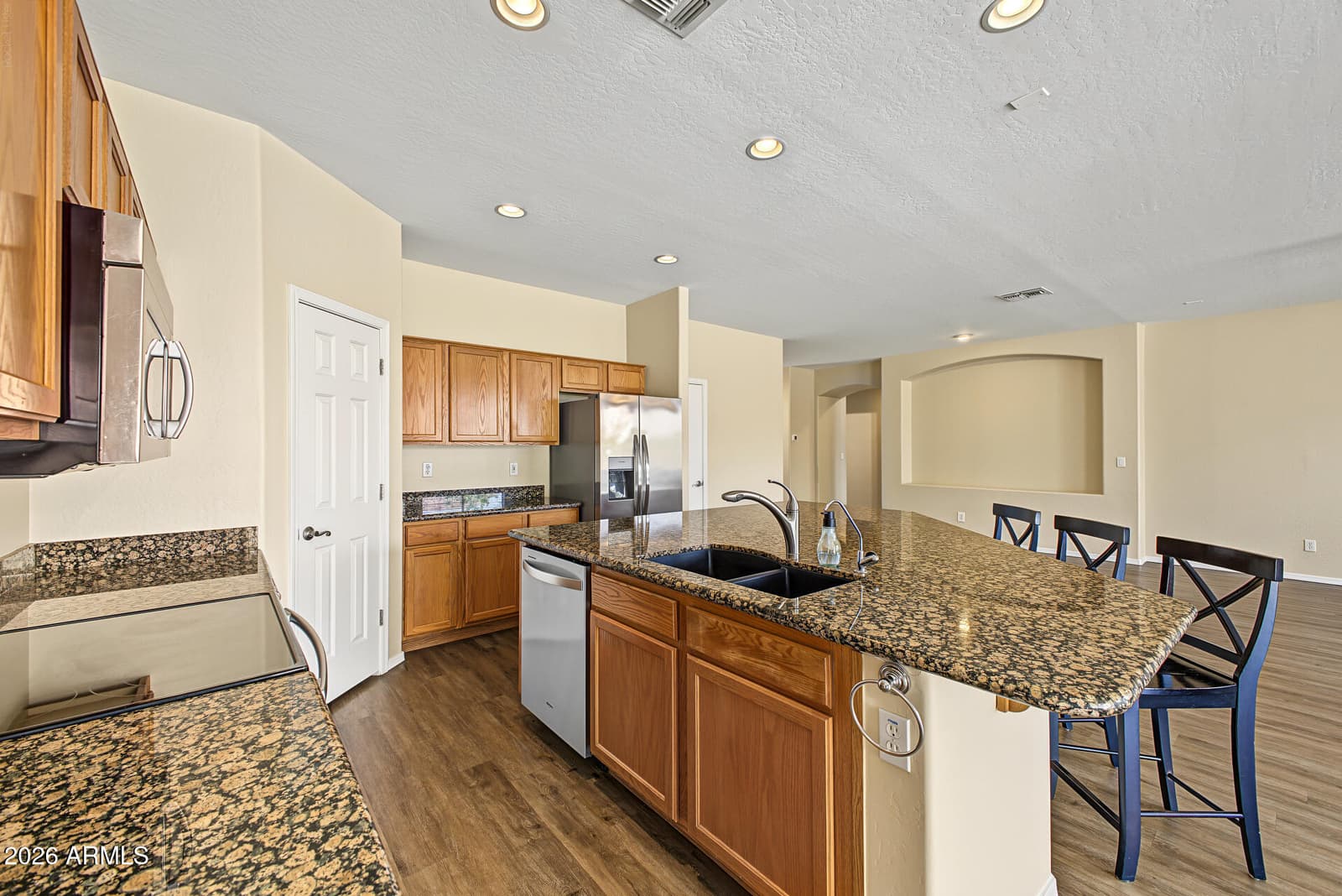 260 W Birchwood Place, Chandler, AZ 85248 — photo 12 of 32