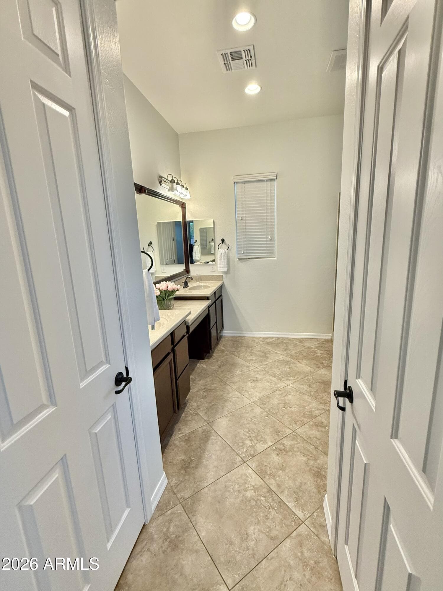 2564 E Orleans Drive, Gilbert, AZ 85298 — photo 8 of 17