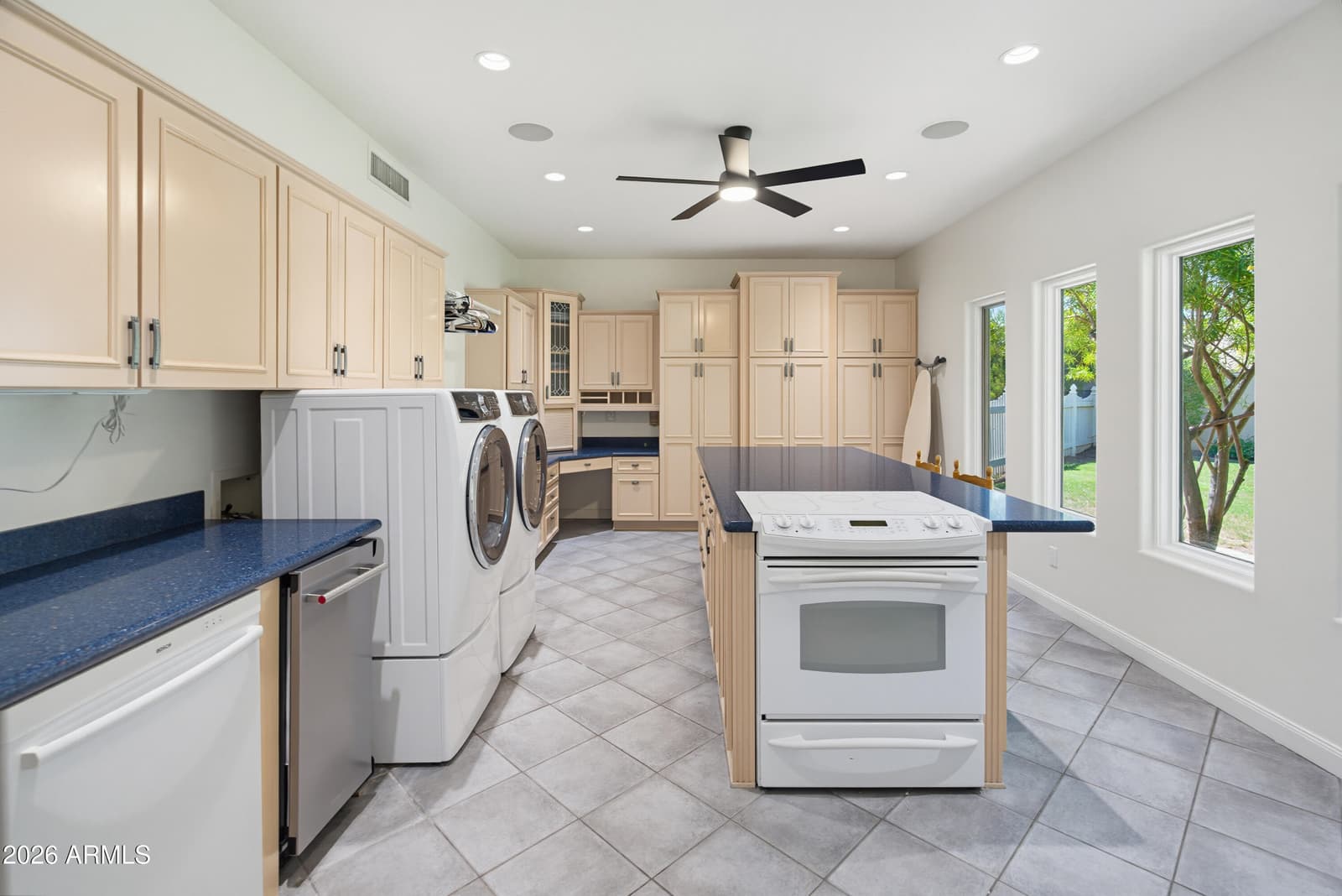 7060 W Surrey Avenue, Peoria, AZ 85381 — photo 53 of 108