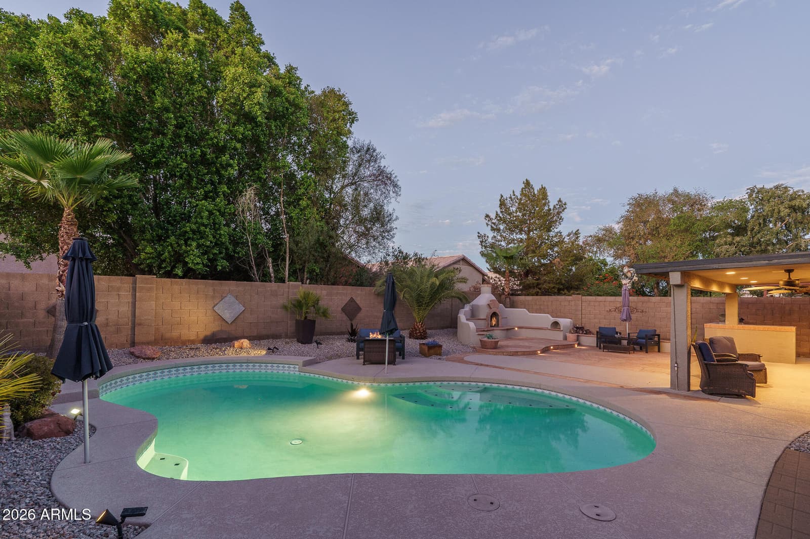 9164 W Paradise Lane, Peoria, AZ 85382 — photo 31 of 44