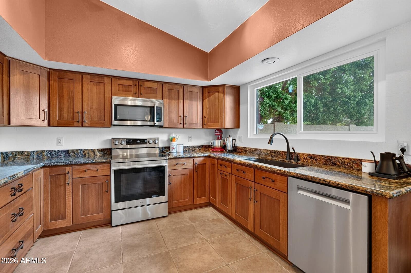 2709 E Thunderhill Place, Phoenix, AZ 85048 — photo 10 of 67