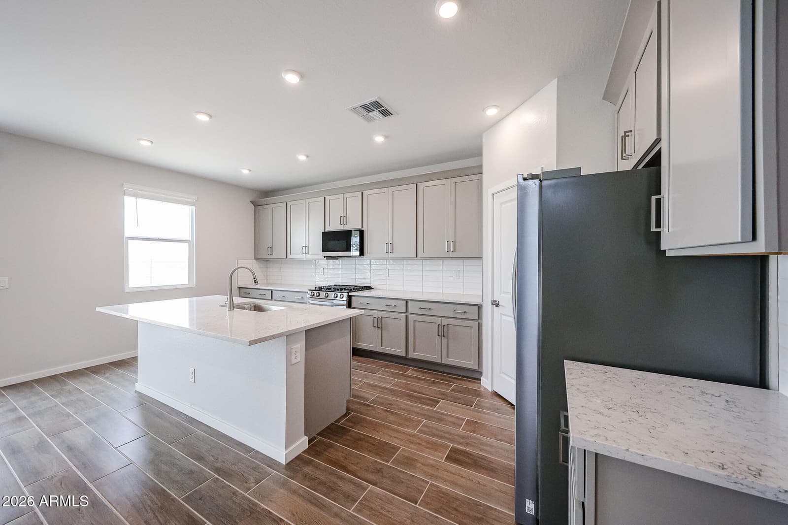 20839 N 228th Drive, Surprise, AZ 85387 — photo 7 of 41