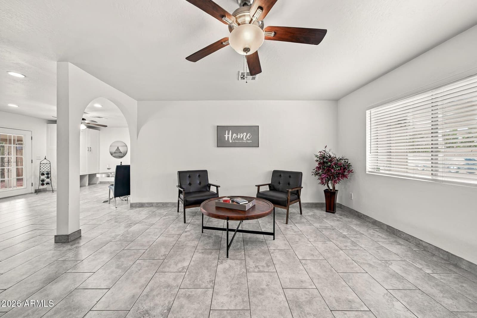 7137 N 33rd Avenue, Phoenix, AZ 85051 — photo 7 of 34