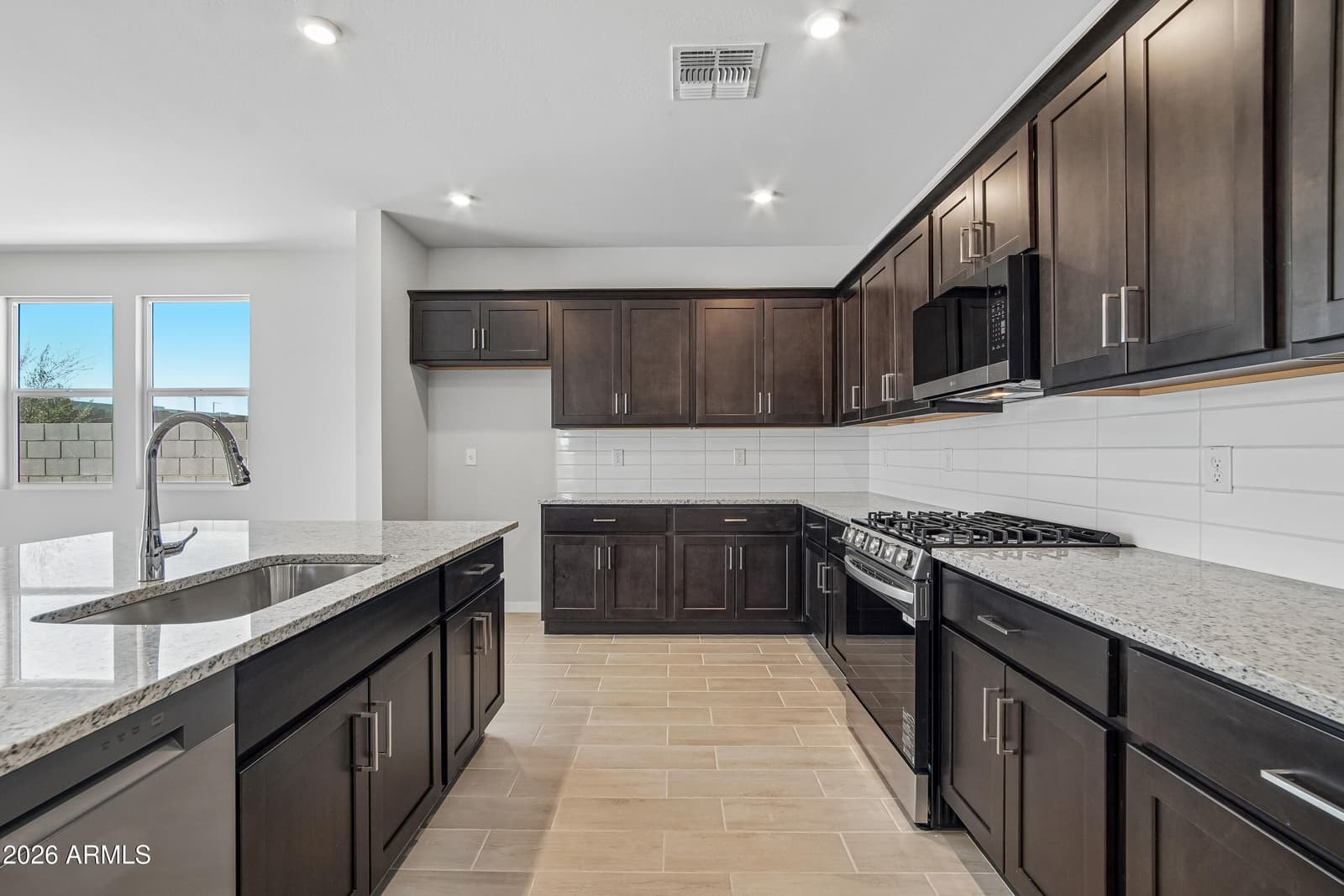 23021 W Irma Lane, Surprise, AZ 85387 — photo 6 of 26