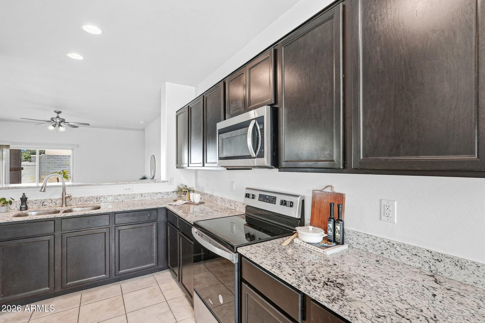 5009 S 112th Avenue, Tolleson, AZ 85353 — photo 13 of 32