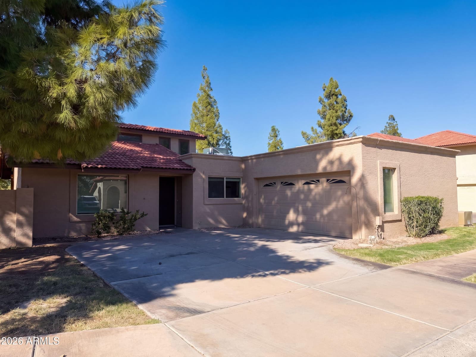 200 E Barbarita Avenue, Gilbert, AZ 85234 — photo 1 of 39