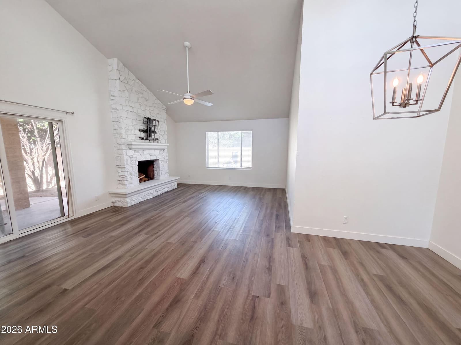 200 E Barbarita Avenue, Gilbert, AZ 85234 — photo 3 of 39