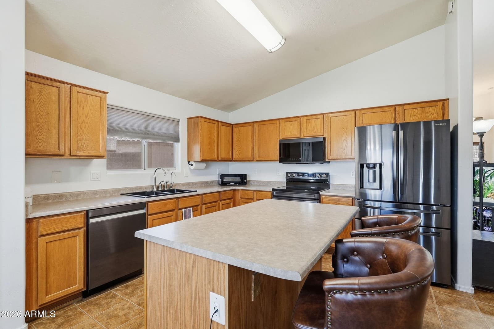 10712 W Granada Road, Avondale, AZ 85392 — photo 10 of 34