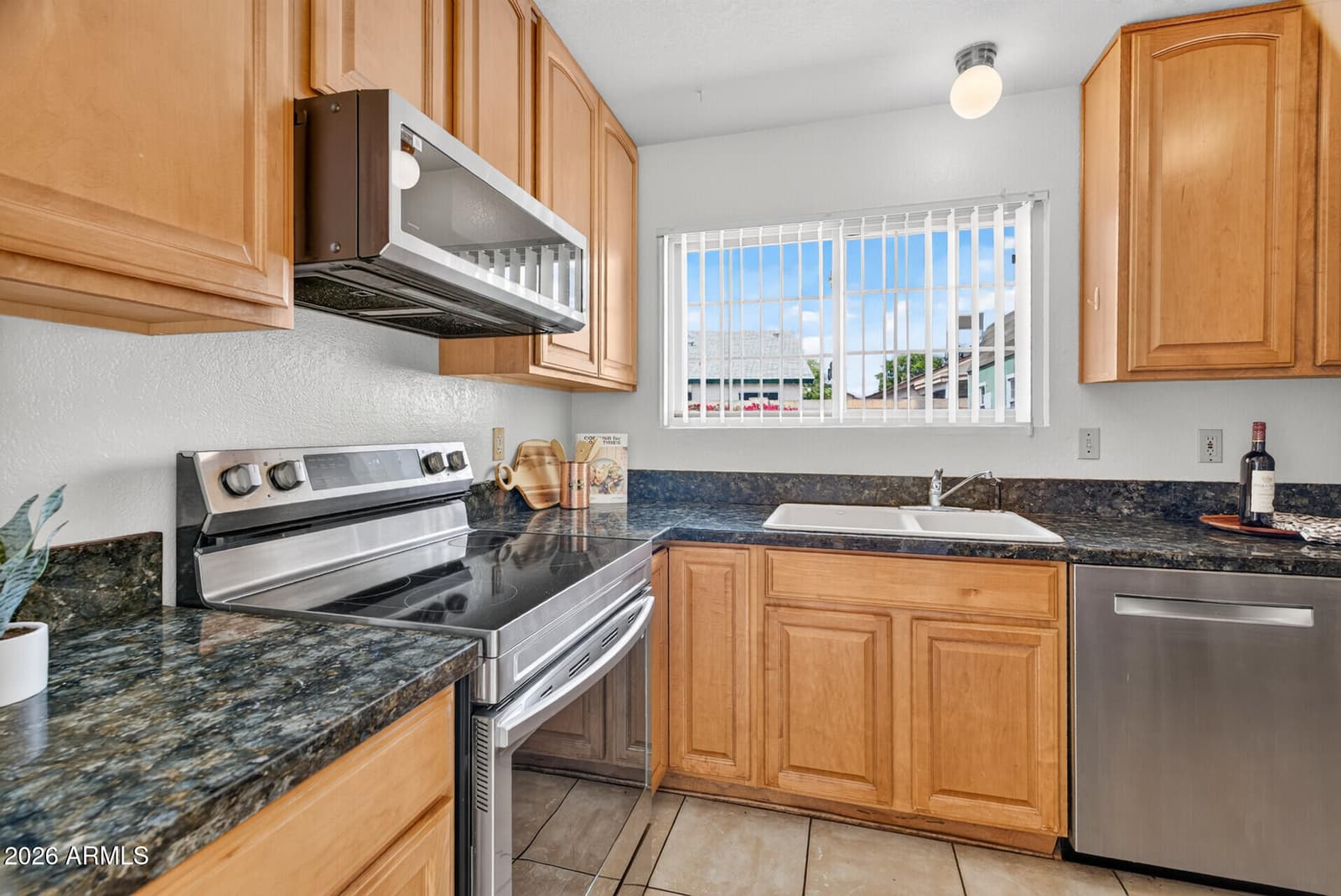 8812 W Meadow Drive, Peoria, AZ 85382 — photo 7 of 25
