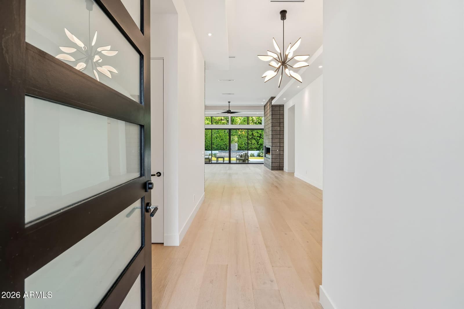 5529 N 2nd Place, Phoenix, AZ 85012 — photo 4 of 59