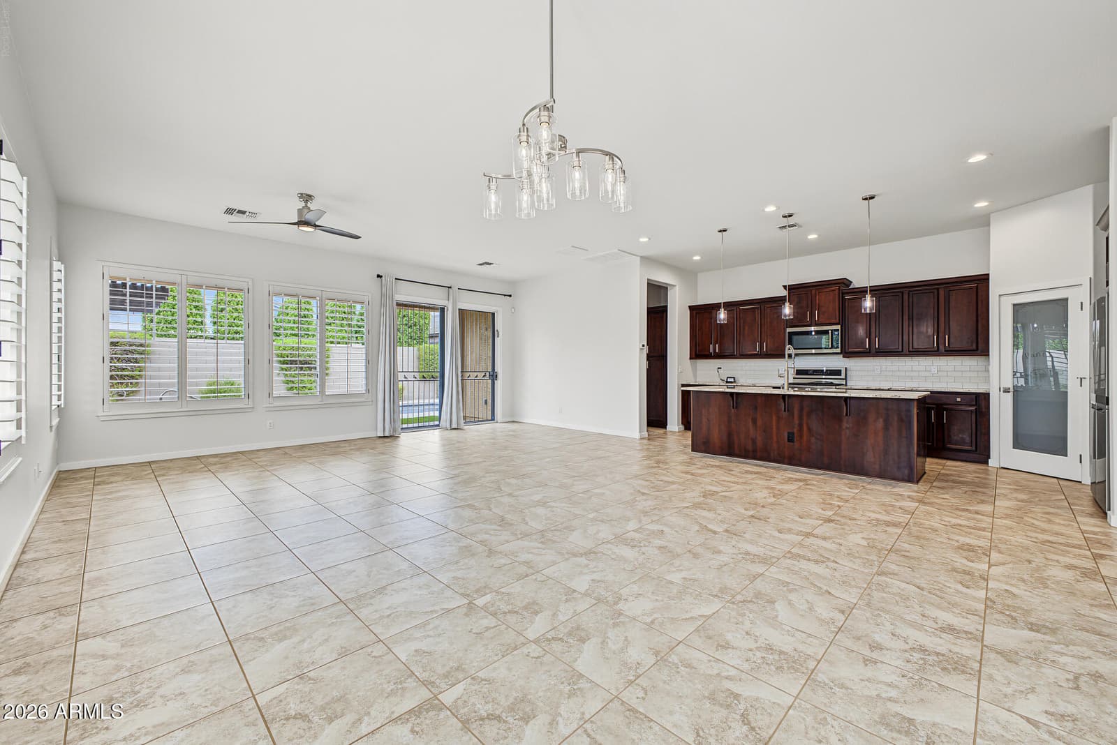 10646 E Nido Avenue, Mesa, AZ 85209 — photo 3 of 31