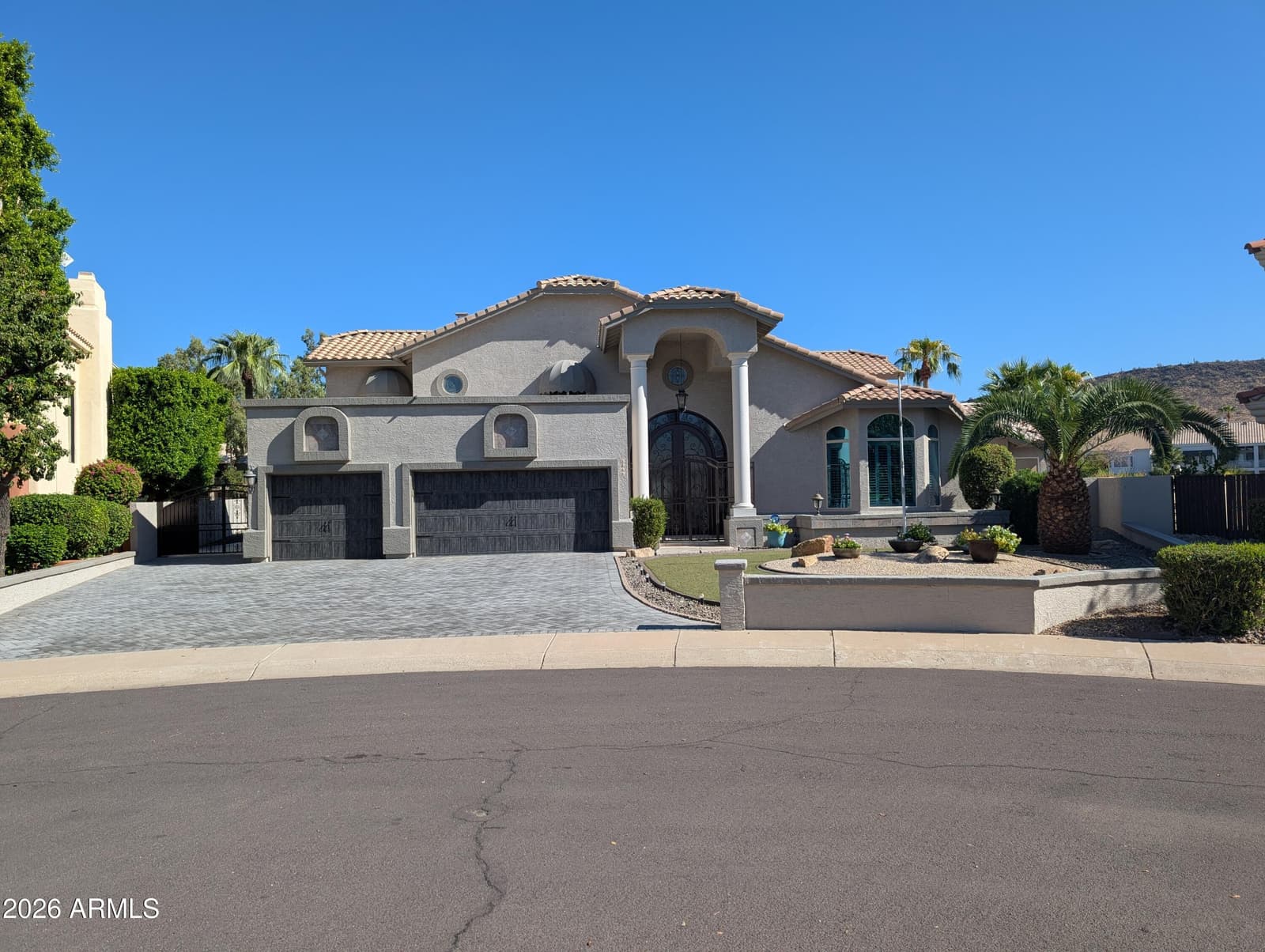 5866 W Del Lago Circle, Glendale, AZ 85308 — photo 3 of 98