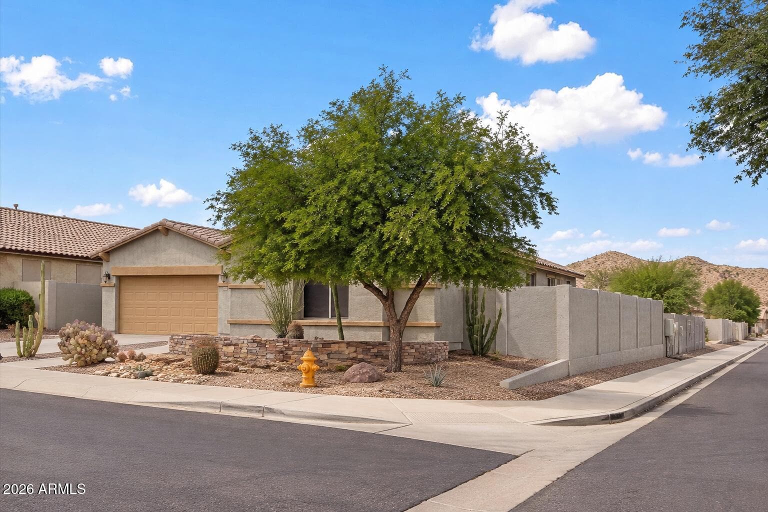 18426 W Western Star Boulevard, Goodyear, AZ 85338 — photo 2 of 25