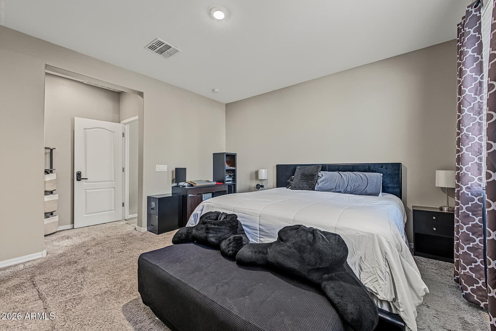 2820 E Sunland Avenue, Phoenix, AZ 85040 — photo 17 of 44