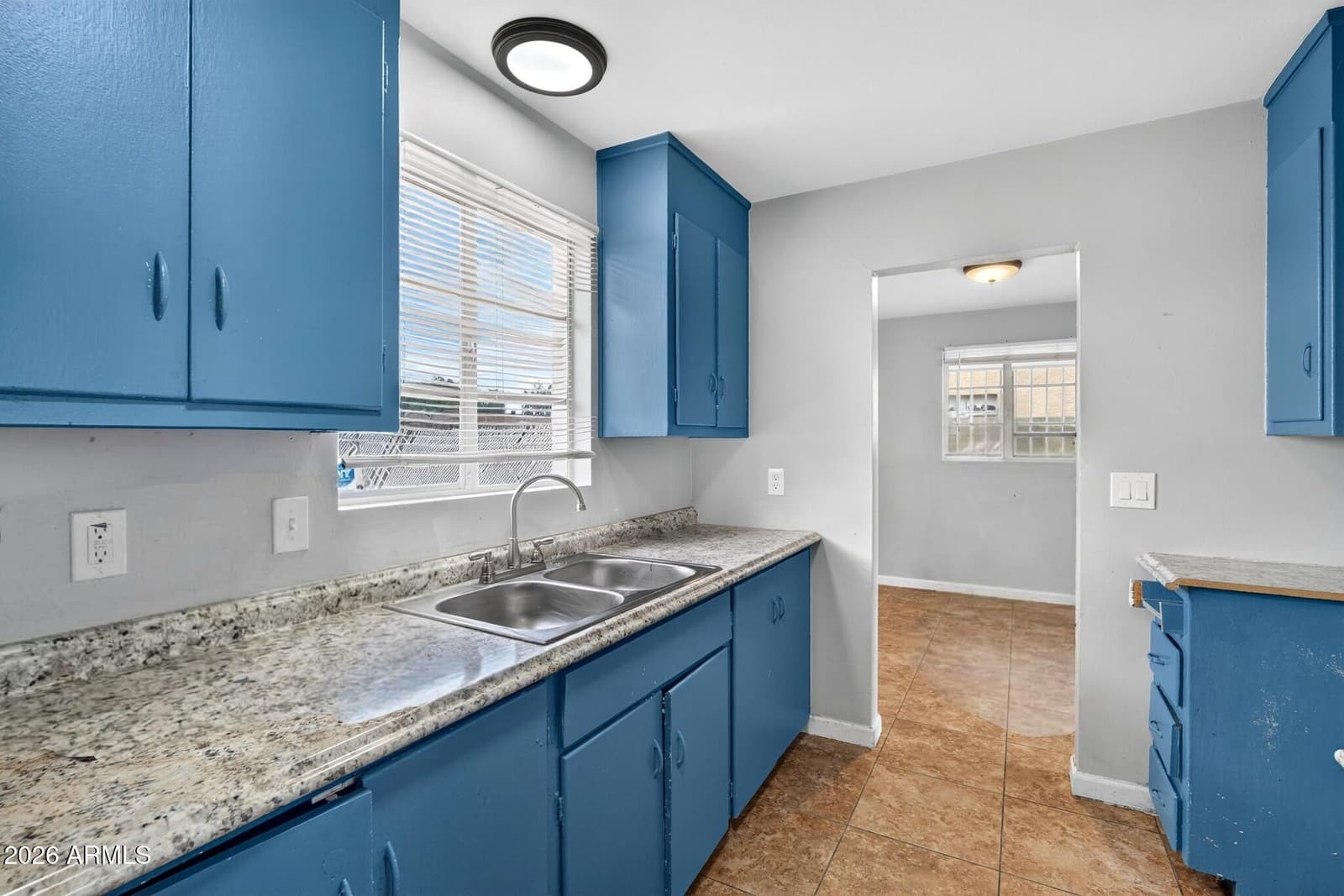 1032 N 27th Drive, Phoenix, AZ 85009 — photo 5 of 20