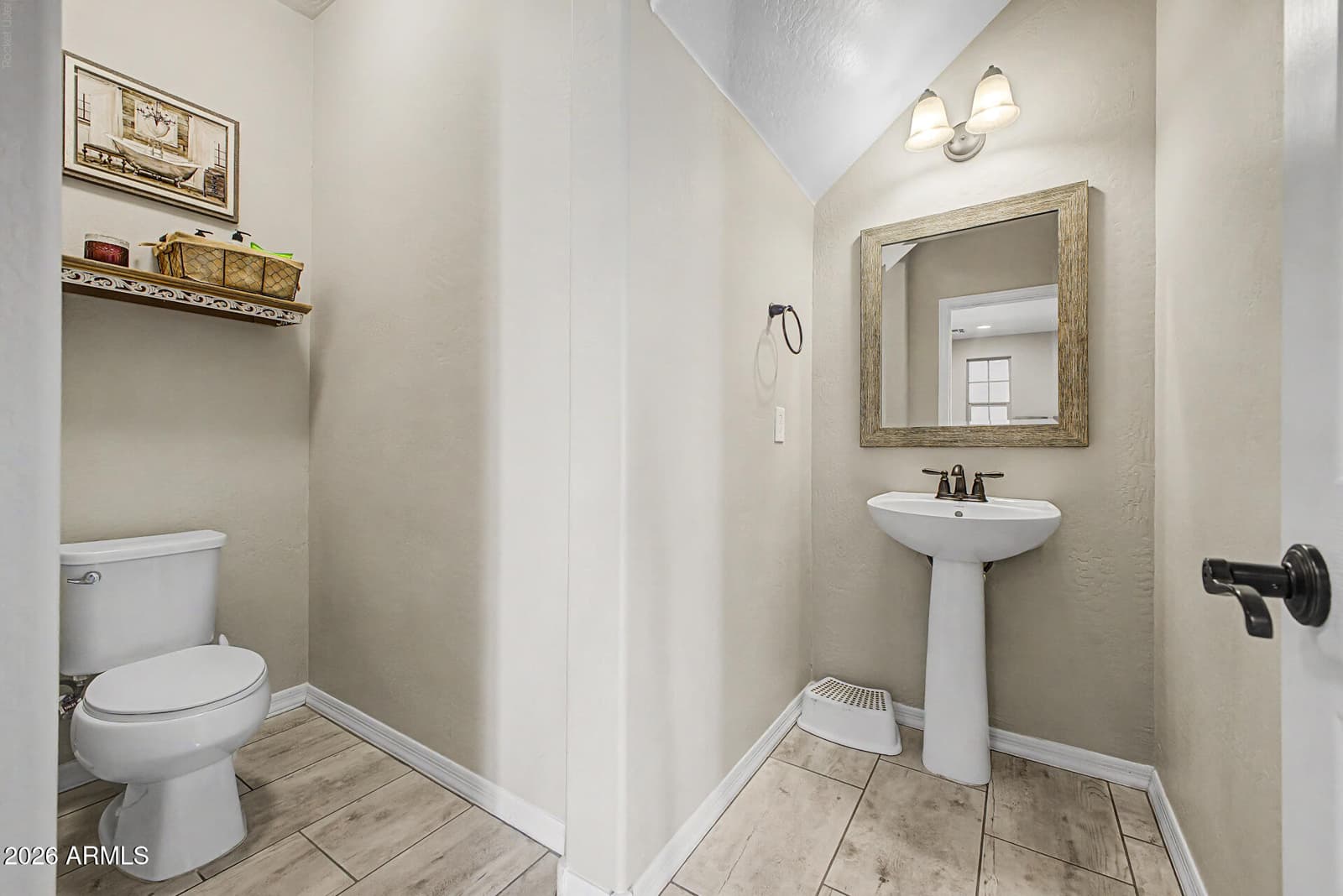 2214 S Annie Lane, Gilbert, AZ 85295 — photo 13 of 36