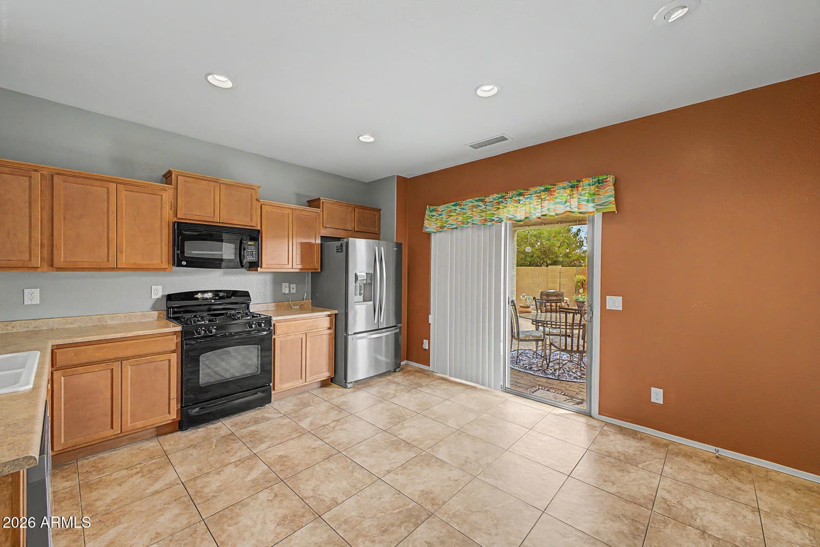 20583 N 262nd Avenue, Buckeye, AZ 85396 — photo 13 of 31