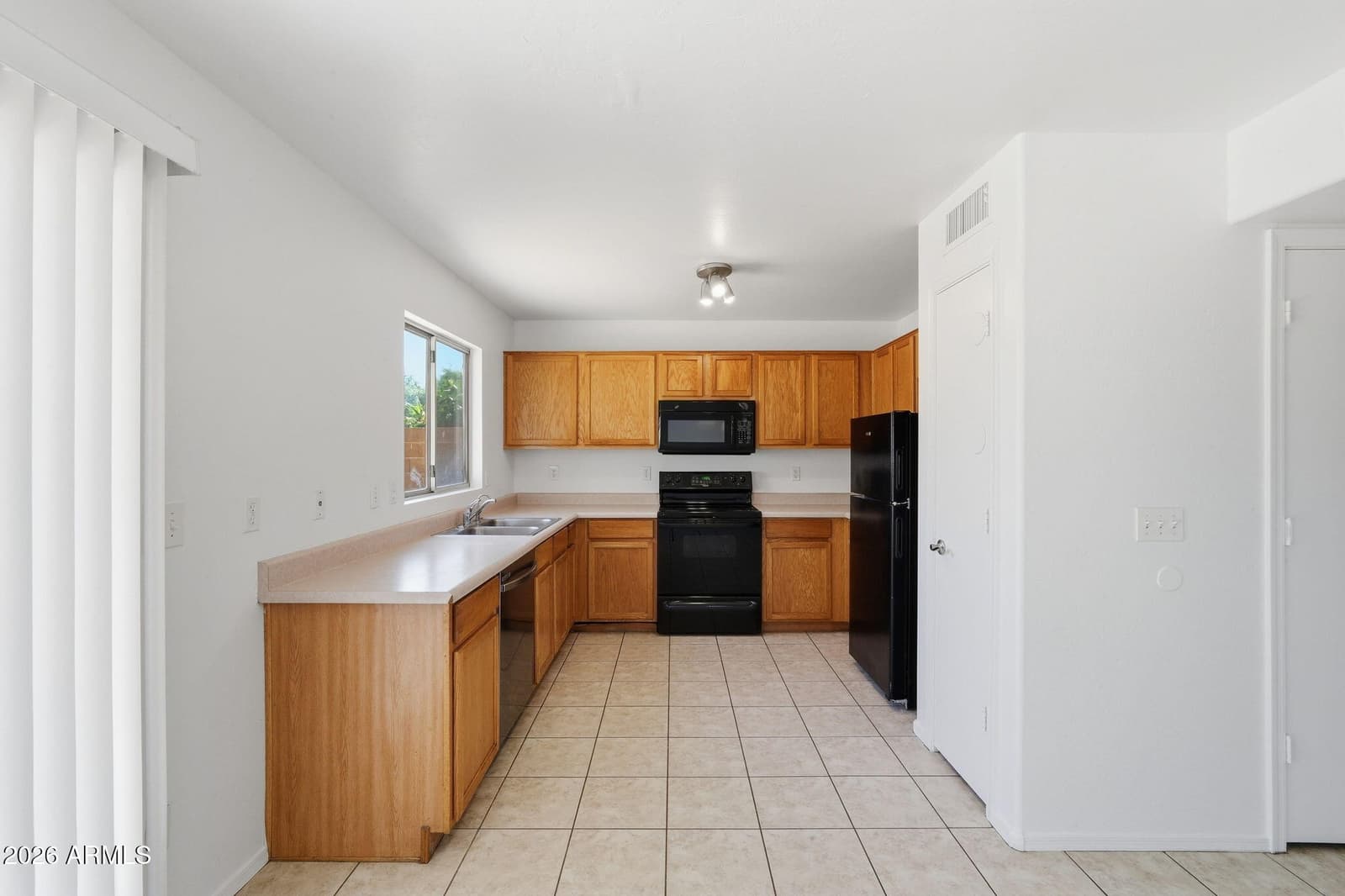 1346 E 10th Place, Casa Grande, AZ 85122 — photo 14 of 38