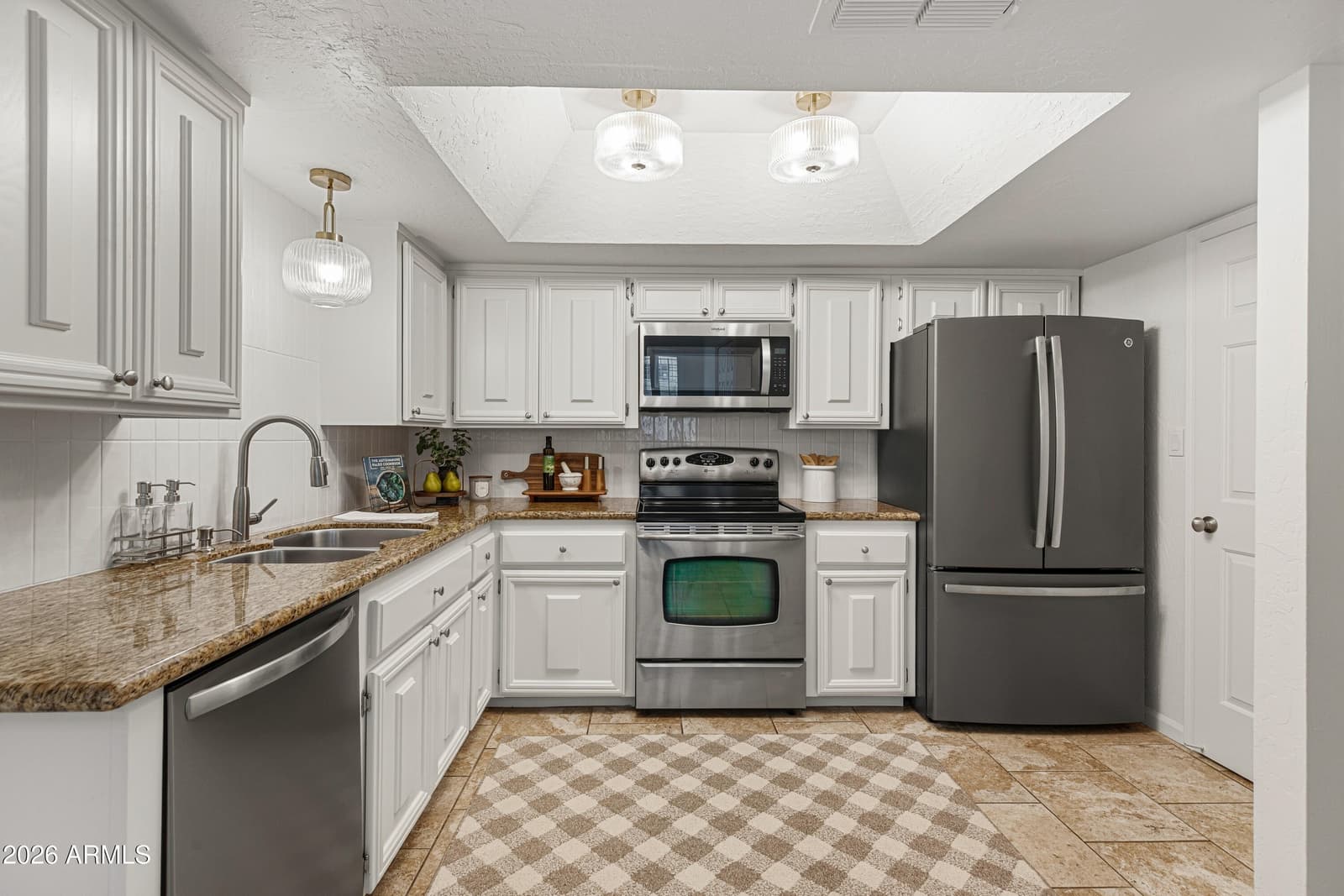 5812 N 12th Street 31, Phoenix, AZ 85014 — photo 15 of 39