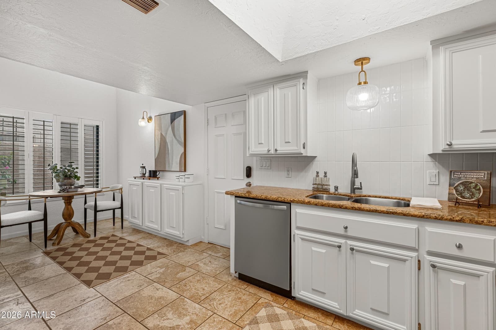 5812 N 12th Street 31, Phoenix, AZ 85014 — photo 16 of 39