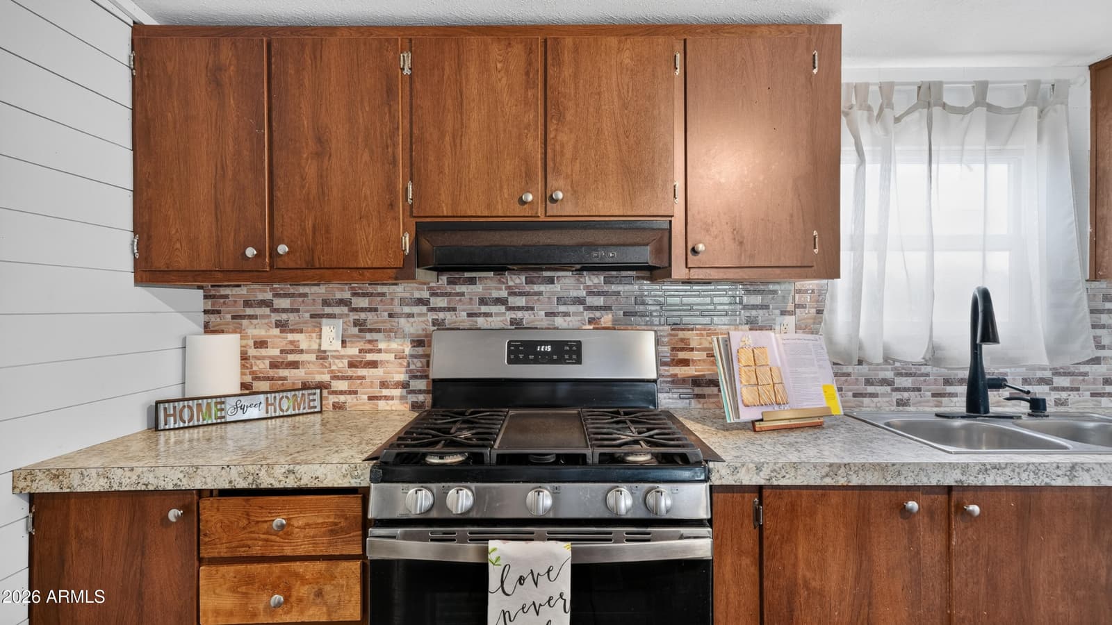 435 N Rattlesnake Ranch Road, Huachuca City, AZ 85616 — photo 11 of 46