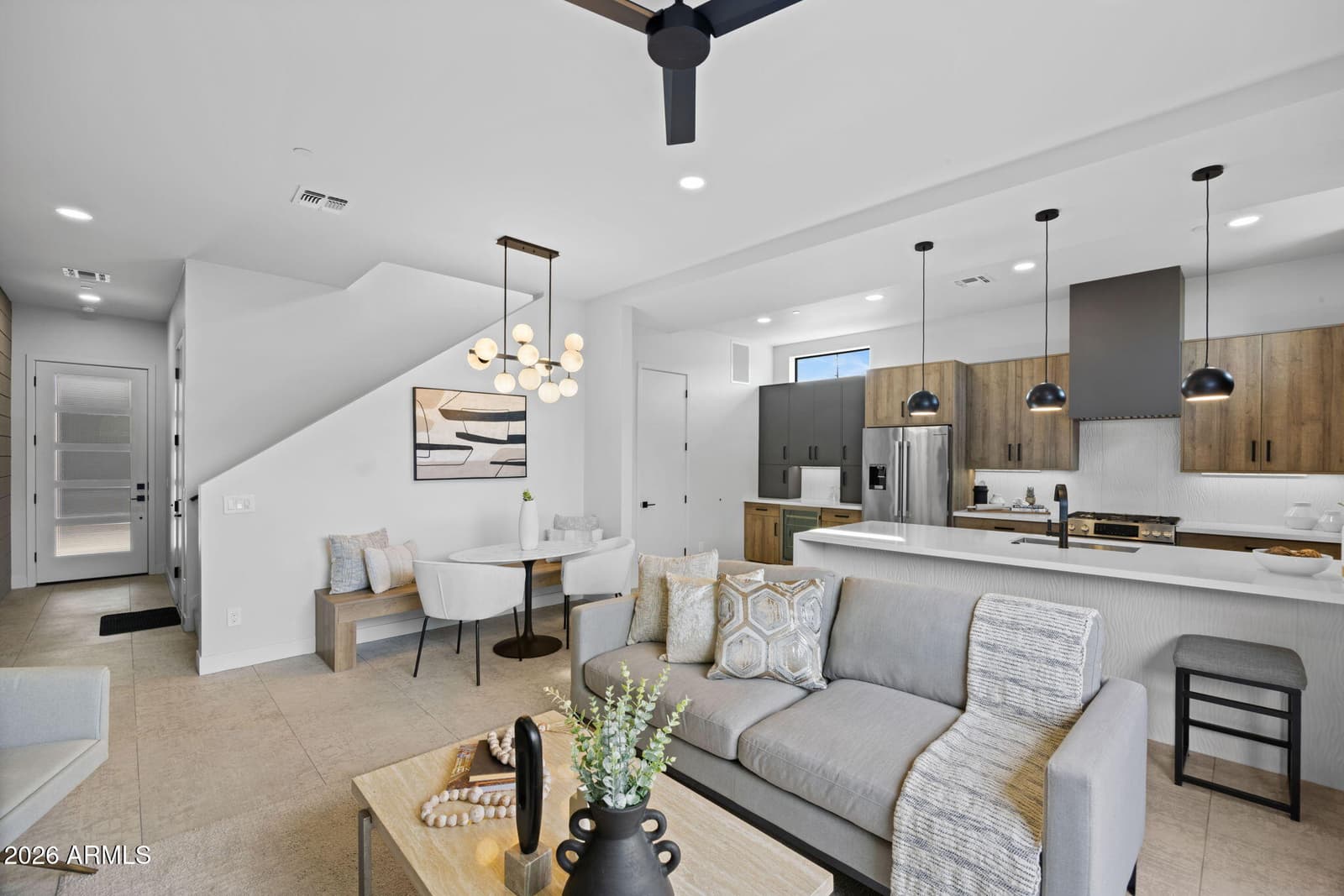 377 E Windsor Avenue 13, Phoenix, AZ 85004 — photo 4 of 30