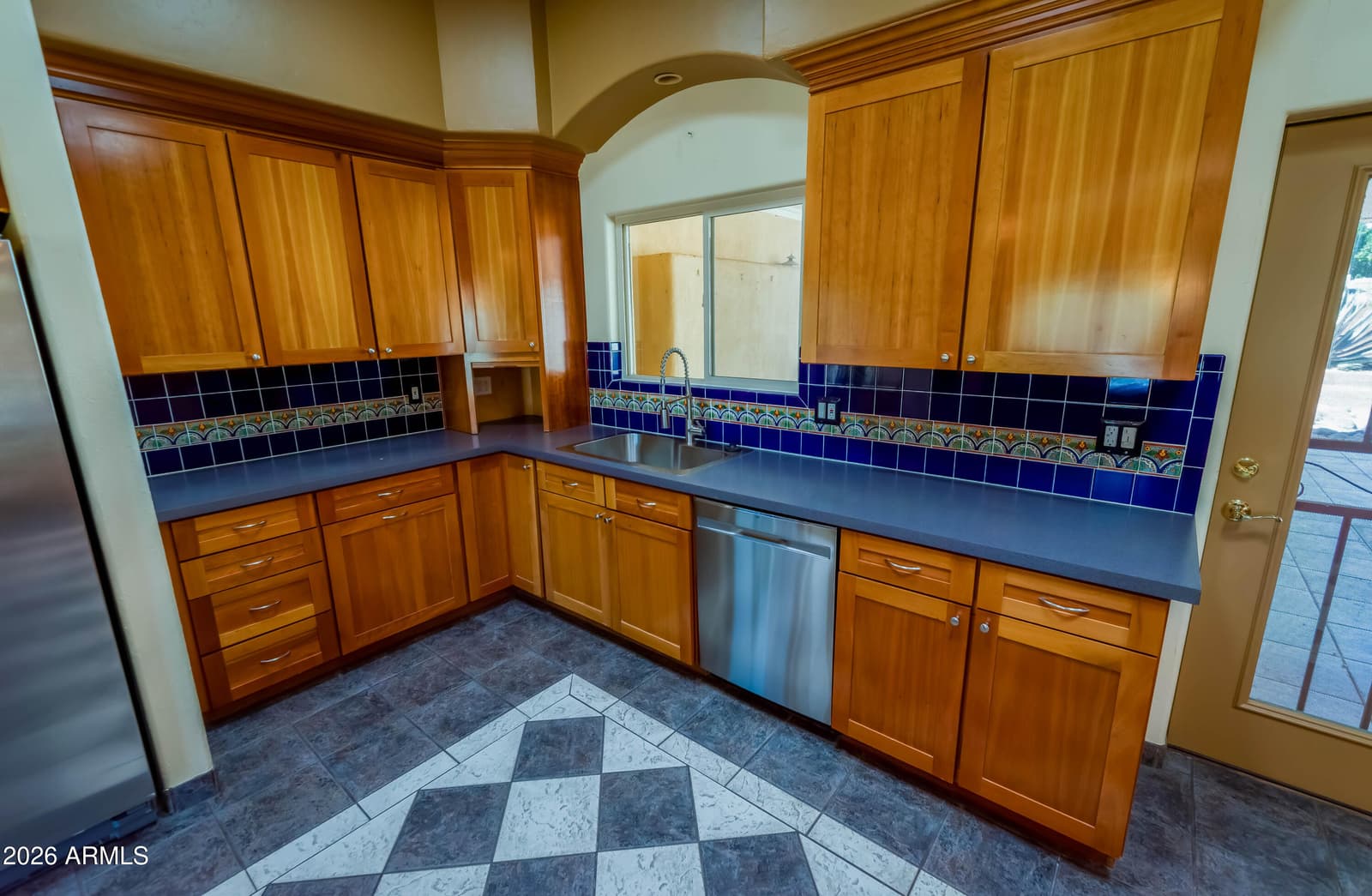 1689 Crestwood Drive, Sierra Vista, AZ 85635 — photo 12 of 77
