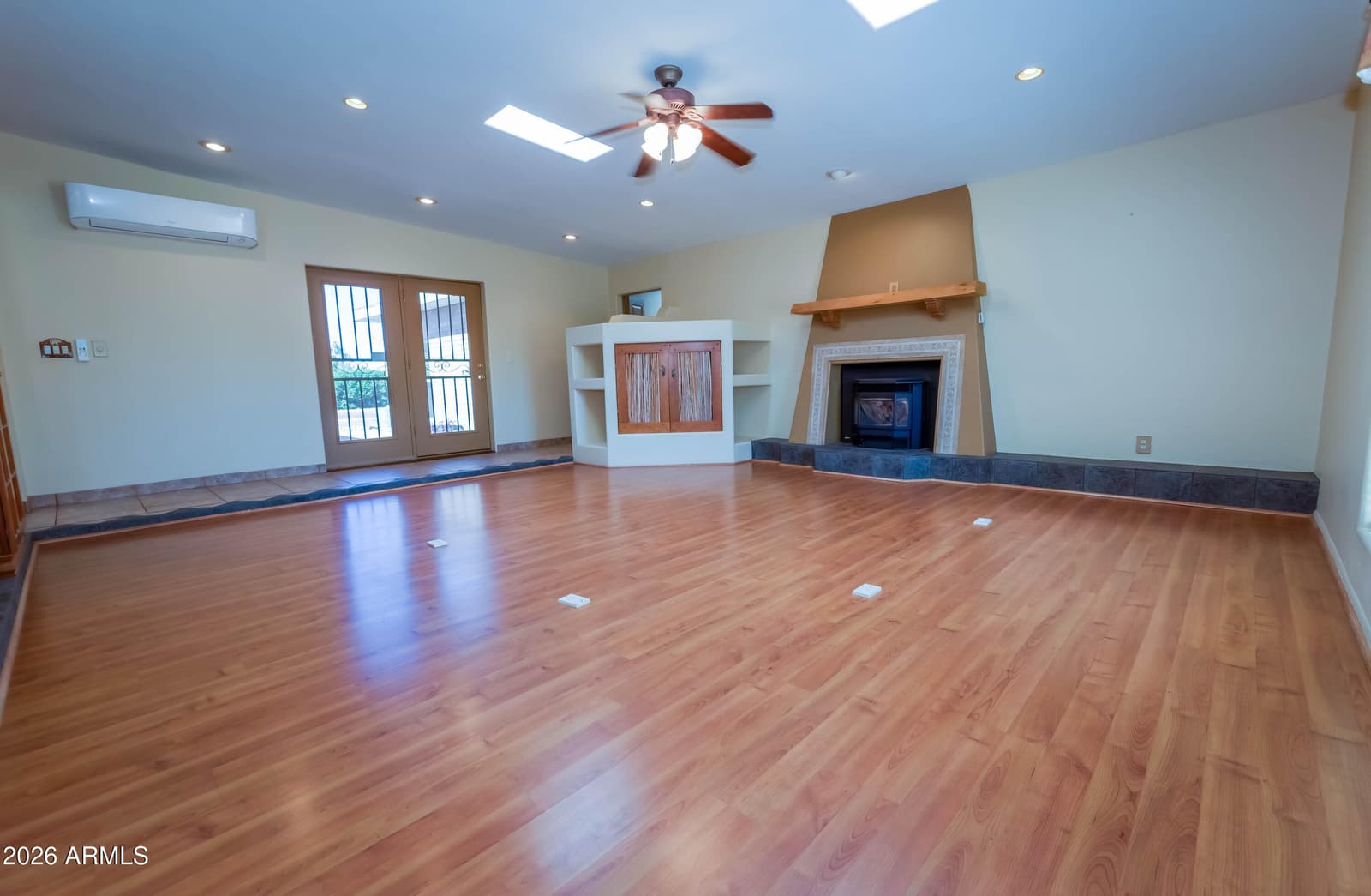 1689 Crestwood Drive, Sierra Vista, AZ 85635 — photo 15 of 77