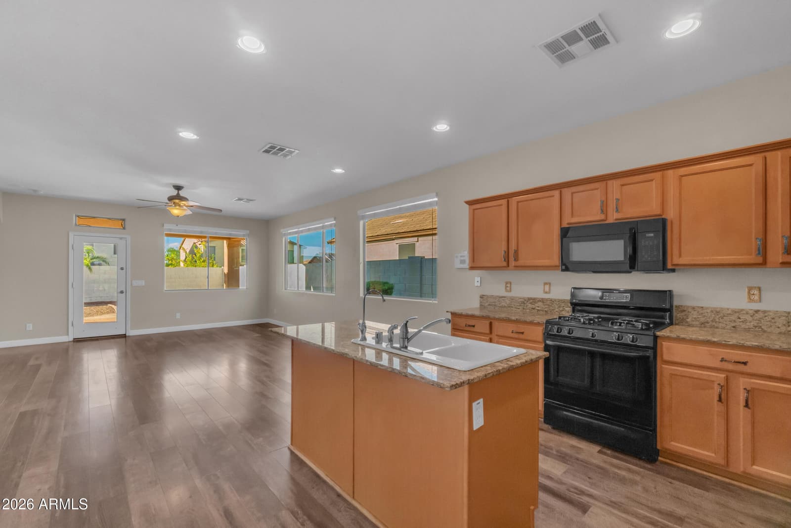 18420 W La Mirada Drive, Goodyear, AZ 85338 — photo 5 of 70