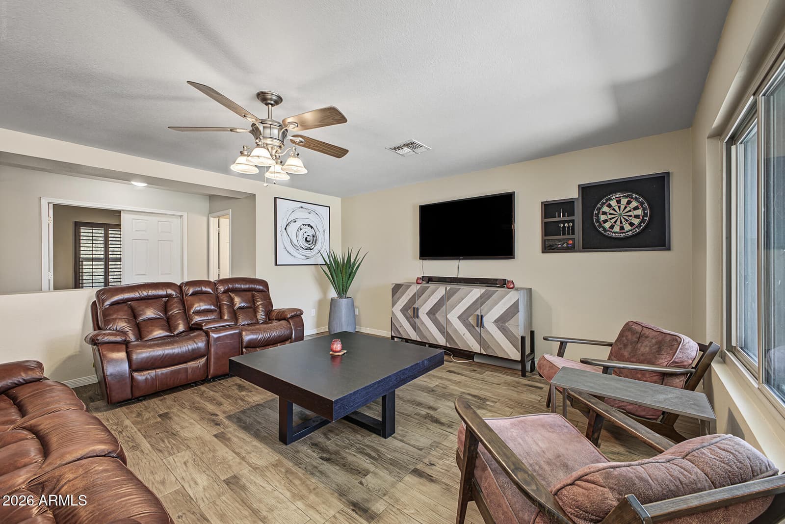 10609 W Daley Lane, Peoria, AZ 85383 — photo 6 of 30