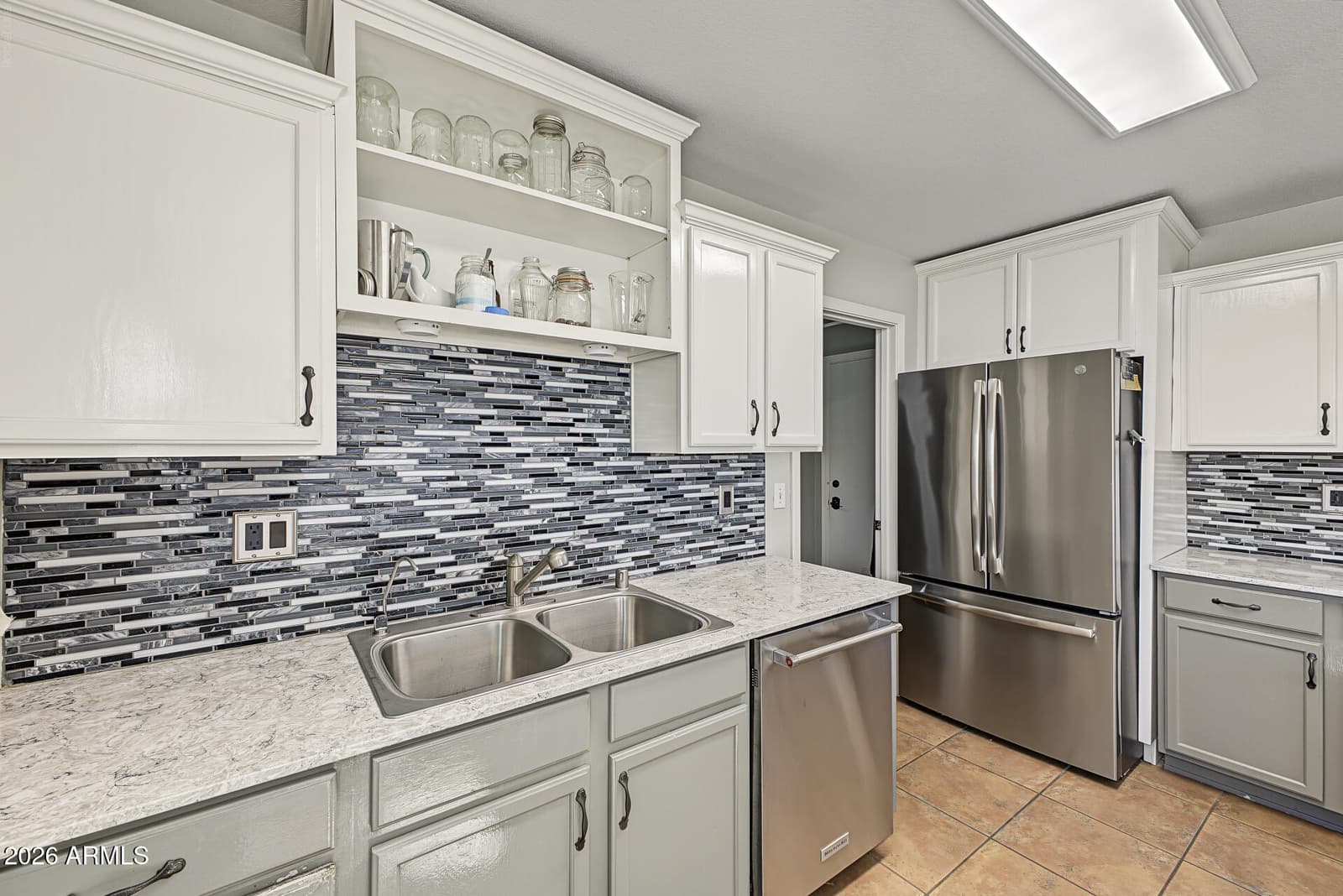 10609 W Daley Lane, Peoria, AZ 85383 — photo 11 of 30