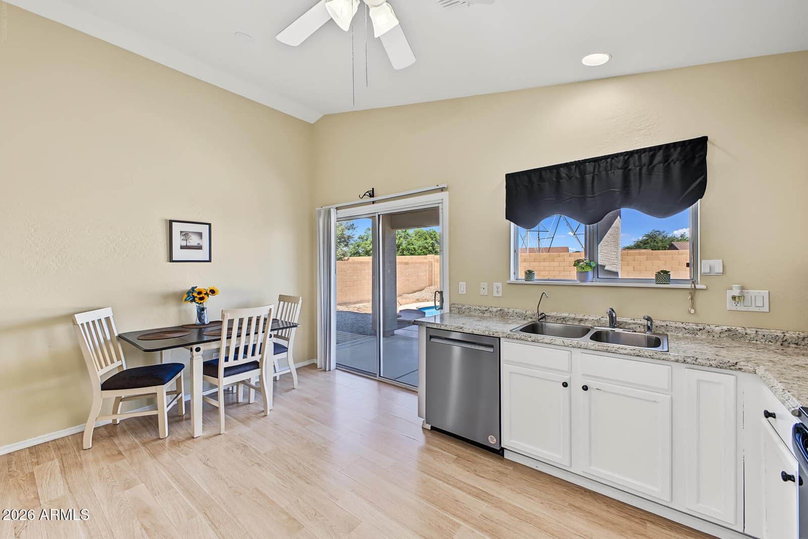 31193 N Mesquite Way, San Tan Valley, AZ 85143 — photo 8 of 32
