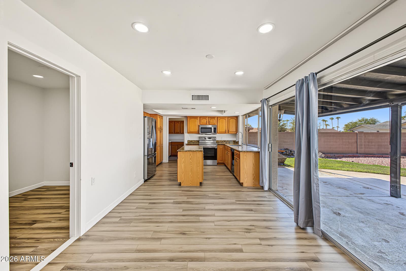 17030 N 31st Avenue, Phoenix, AZ 85053 — photo 10 of 33