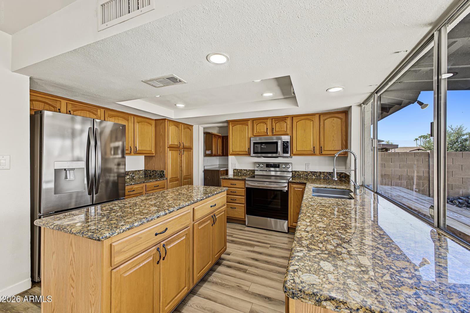 17030 N 31st Avenue, Phoenix, AZ 85053 — photo 11 of 33