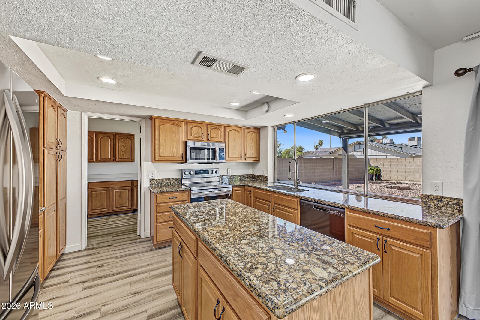 17030 N 31st Avenue, Phoenix, AZ 85053 — photo 12 of 33