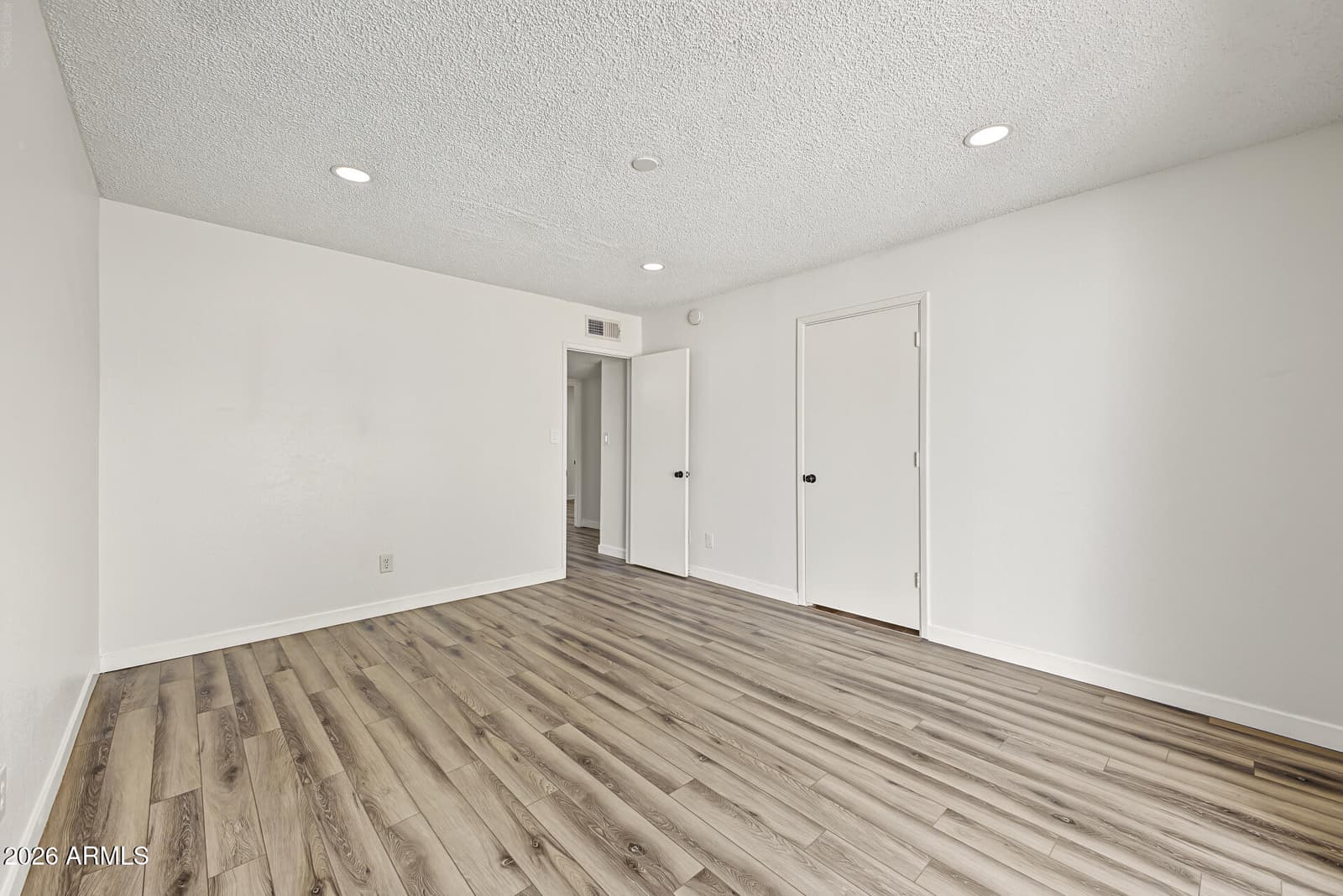 17030 N 31st Avenue, Phoenix, AZ 85053 — photo 14 of 33
