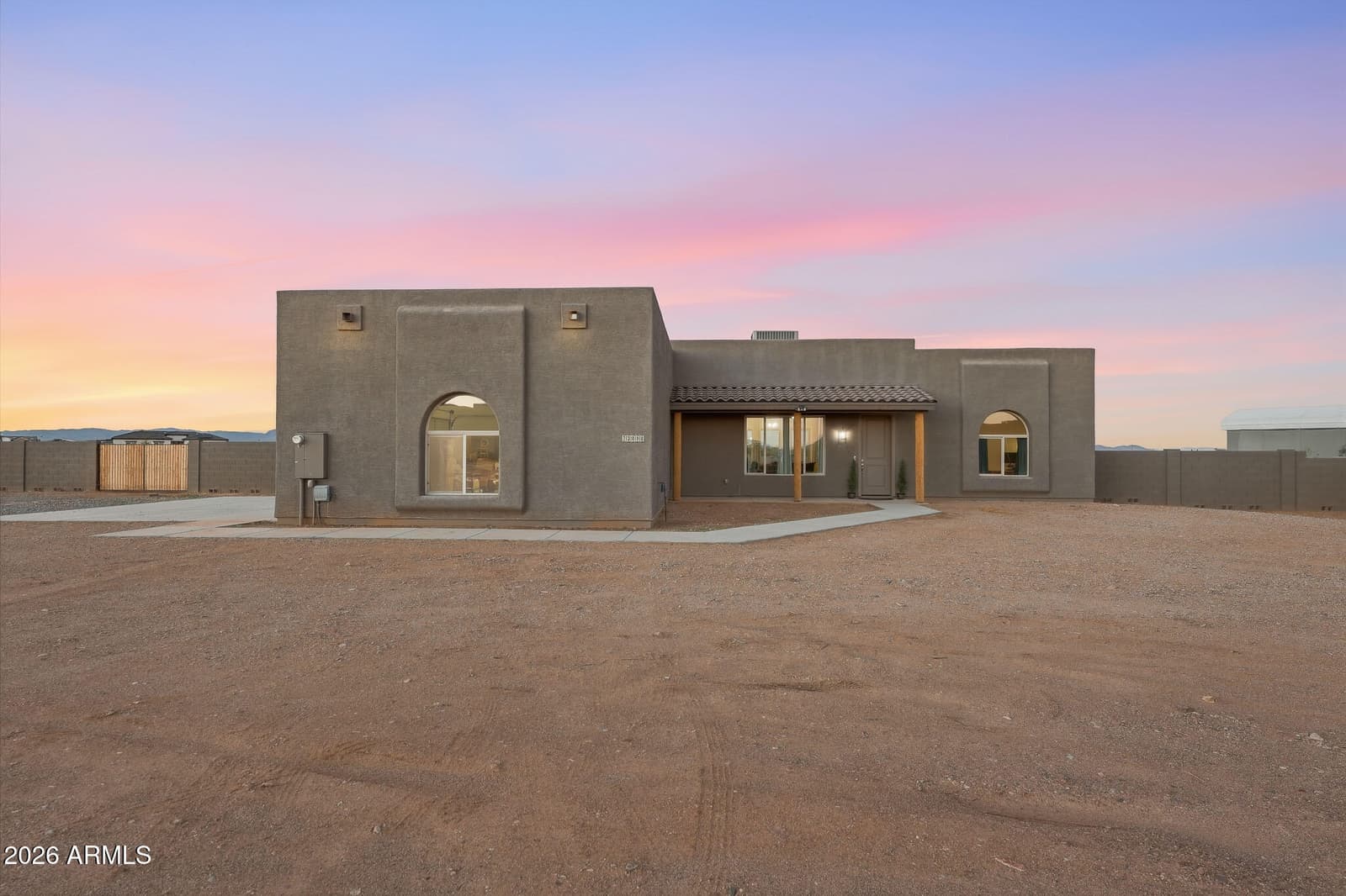 23008 W Peakview Road, Wittmann, AZ 85361 — photo 11 of 50