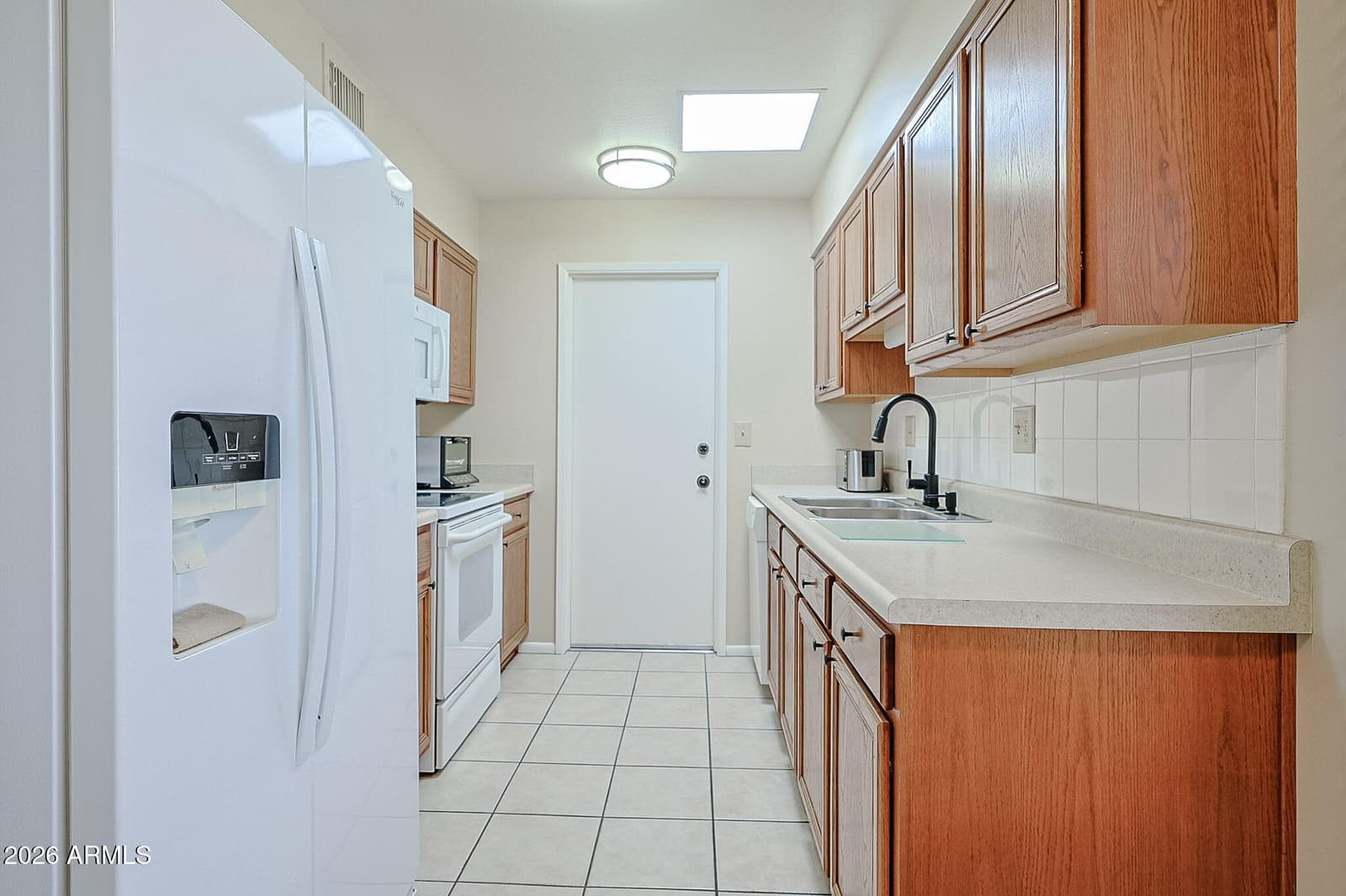 10841 W Santa Fe Drive, Sun City, AZ 85351 — photo 10 of 29