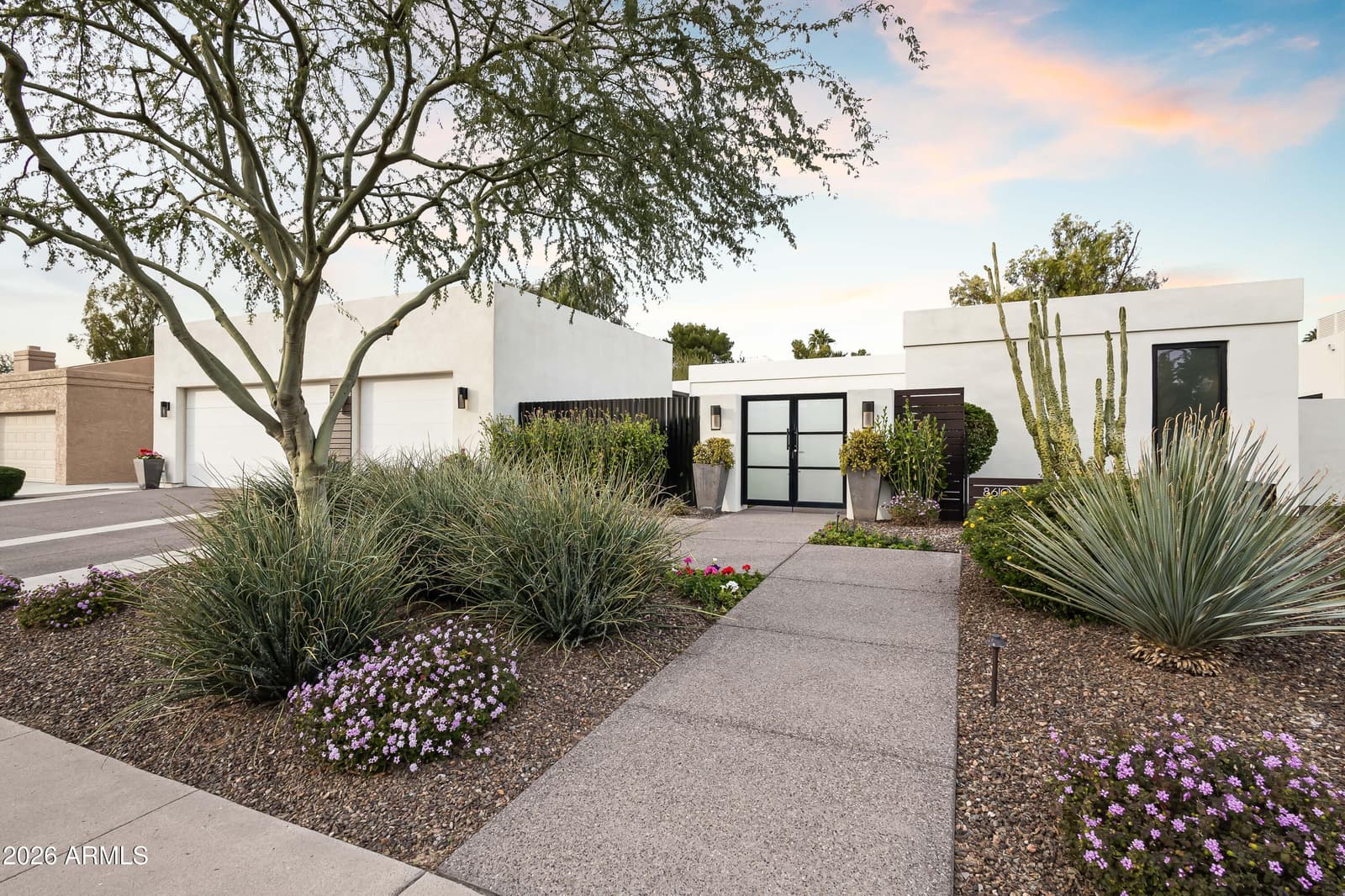8610 E Irish Hunter Trail, Scottsdale, AZ 85258 — photo 3 of 13