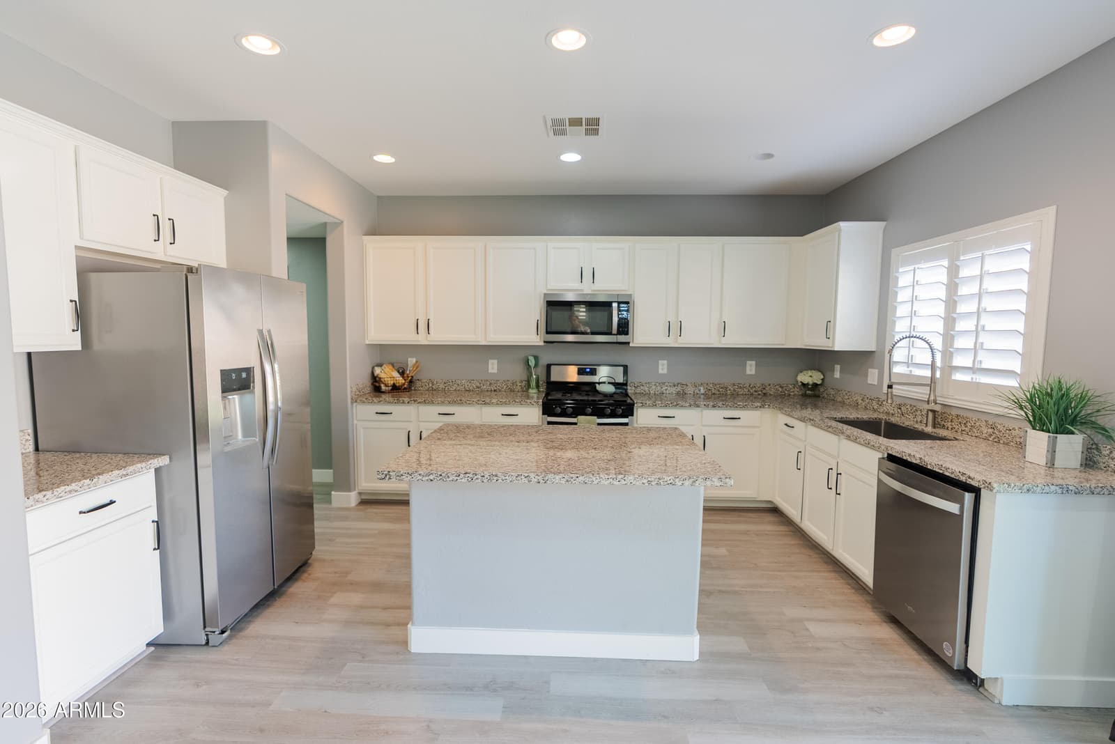 12038 W Leather Lane, Peoria, AZ 85383 — photo 6 of 29