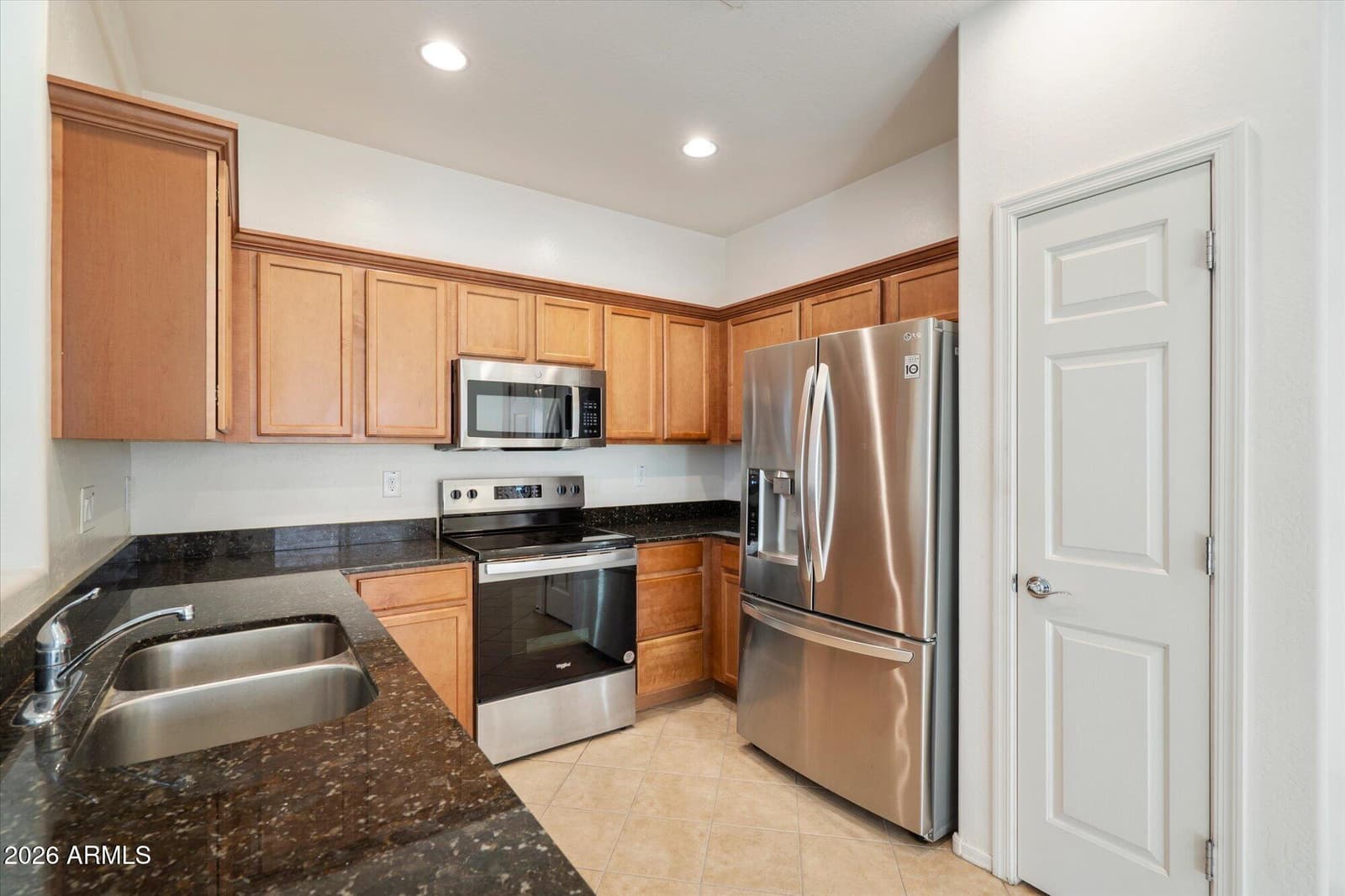 2680 N 73rd Gln Glen, Phoenix, AZ 85035 — photo 6 of 23