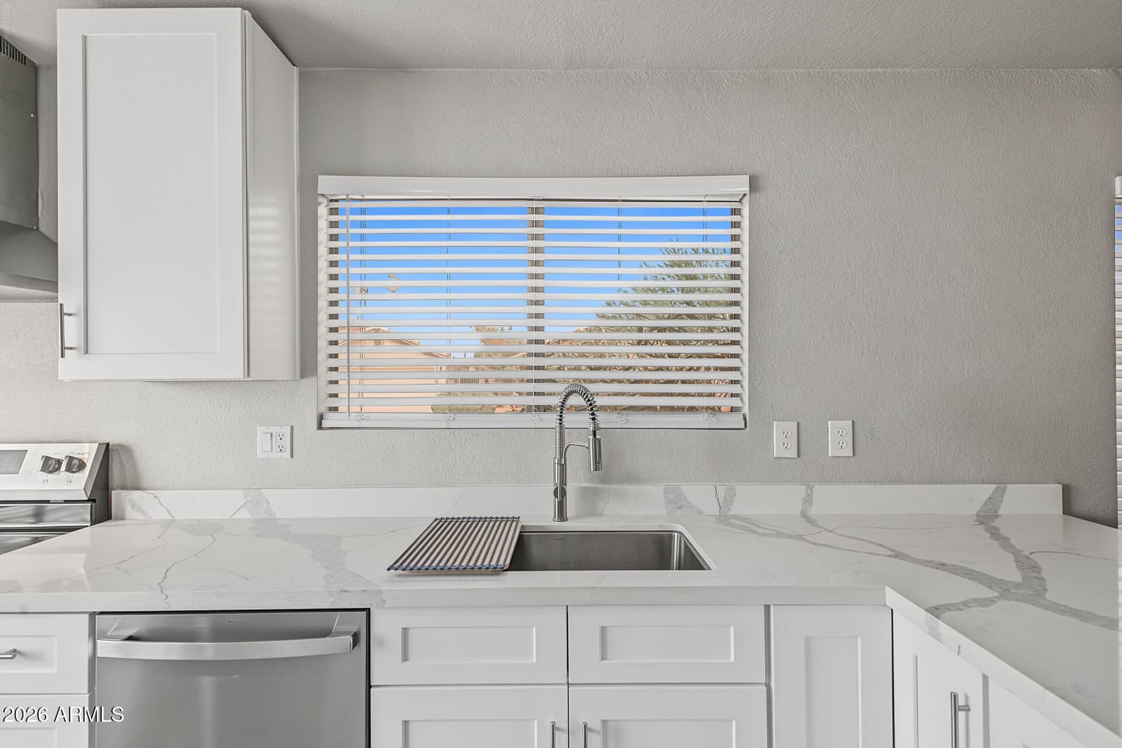 21831 N 33rd Drive, Phoenix, AZ 85027 — photo 36 of 45